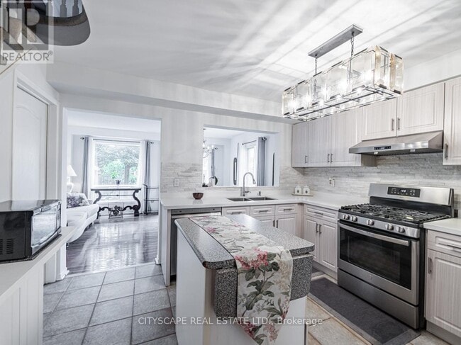 Photo - 1292 Sherwood Mills Blvd