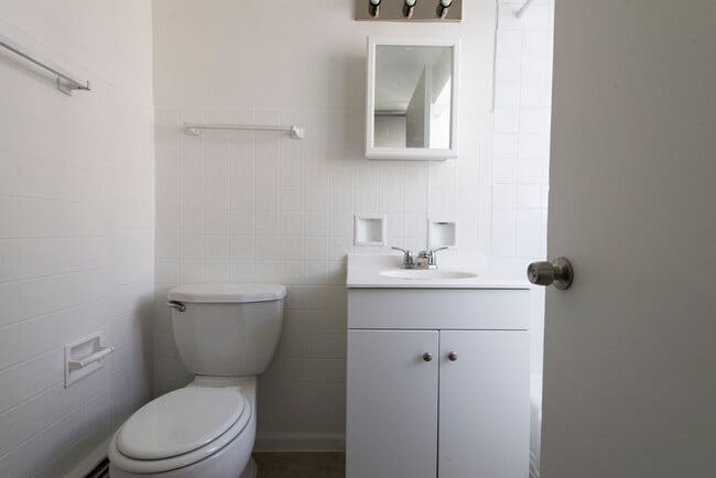 Photo - 8640 S Ingleside Ave Chicago, IL 60619