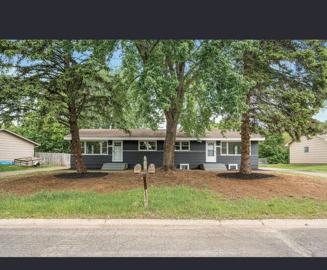 Photo - 825 Elm Creek Cir Townhome