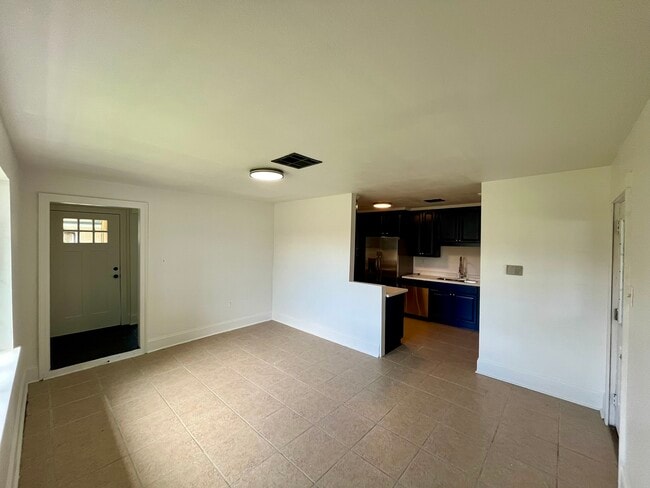 Photo - 113 Tinsley Dr