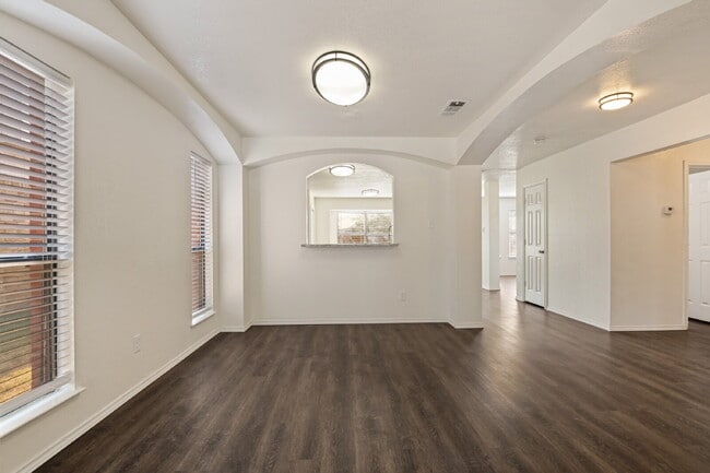 Completely Renovated Home in Arlington!