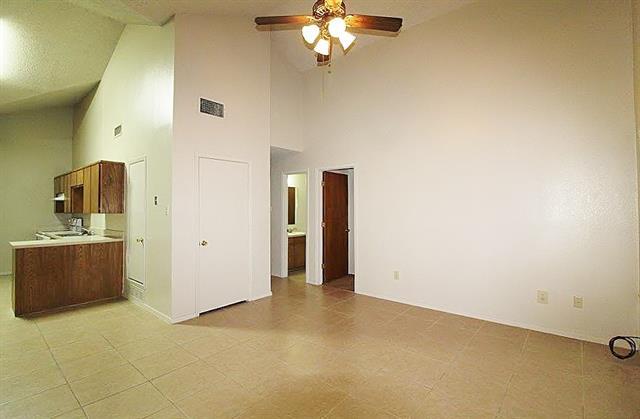 Photo - 1110 Curtis Dr