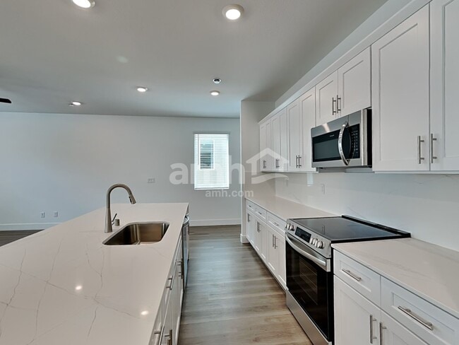 Photo - 5848 Vaes Dothrak St