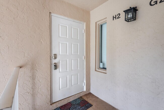 Photo - 13870 Oneida Dr Unit H2