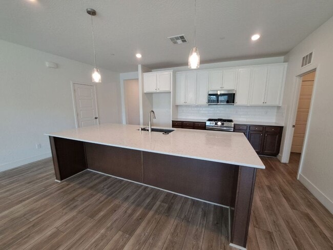 Charming Clovis Home in Heritage Grove – M... - Charming Clovis Home in Heritage Grove – M...