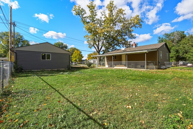 Photo - 2104 Prairie Ave