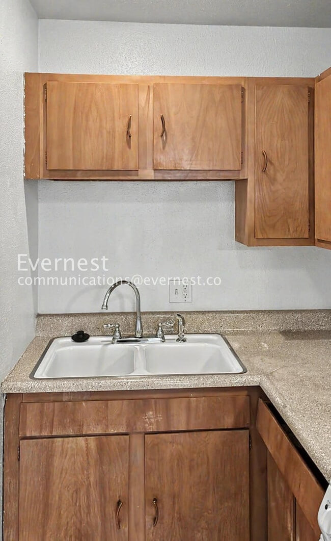 Photo - 1305 Burton Ct Unit Apartment 4