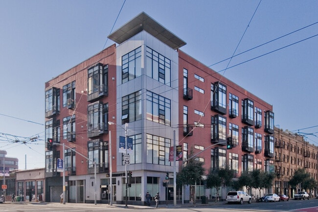 Building Photo - 200 Townsend St Unit 37