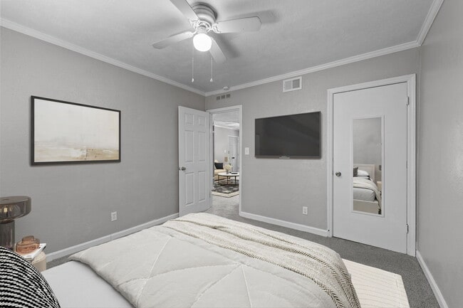 Photo - 705 Alexander St Unidad 1