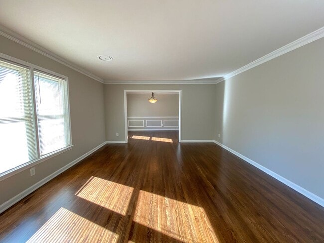 Photo - Large 3 bedroom 2 bath home in Whitehaven recently renovated