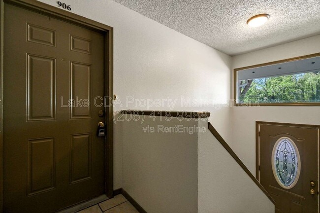 Photo - 906 N 2nd St