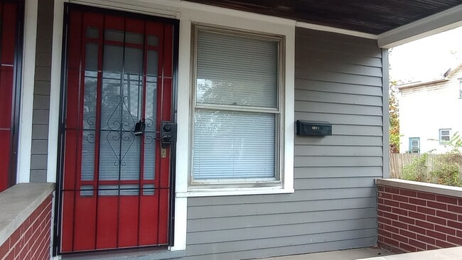 Photo - 1816 Woodlawn Ave Unidad 1816 - 1 Woodlawn