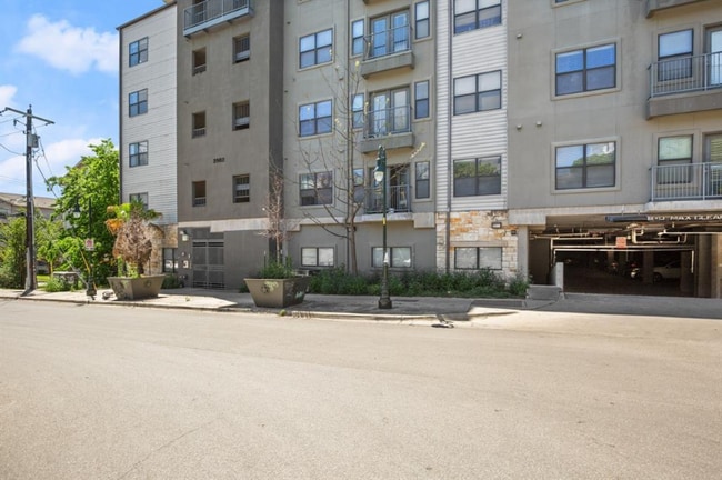 Photo - 2502 Leon St Unit 102