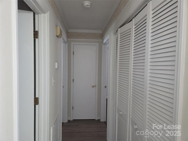 Photo - 411 Town St