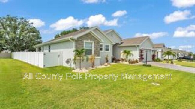 Photo - 1095 Woodland Oaks Dr