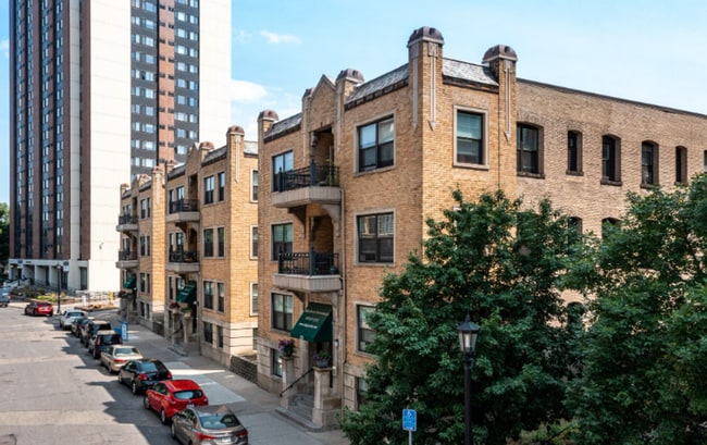 Photo - The Triplets