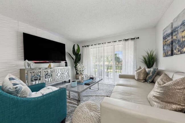 Photo - 608 Sea Pine Way Unit D2