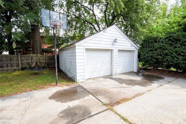 1330 Monterey Ave
