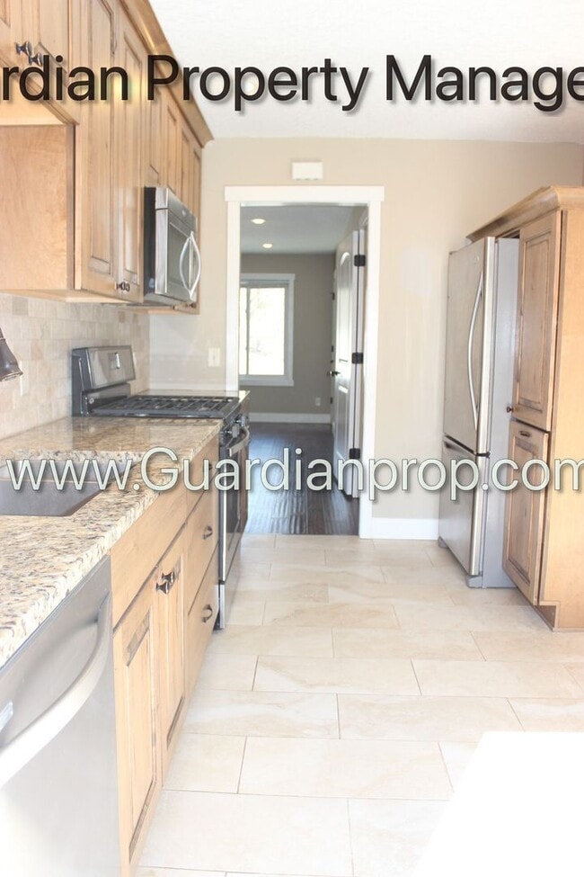 Photo - Renovated Side By Side Town Home, 2 Full baths, 2 Full Garage Spaces, Video Walk Through