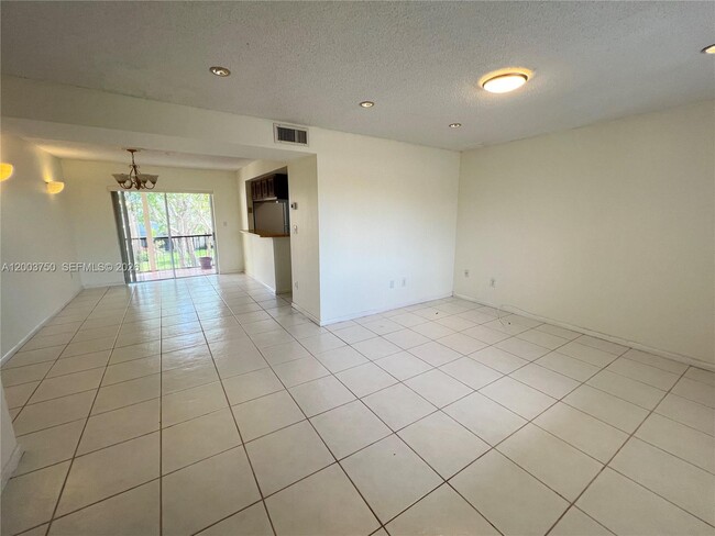 Photo - 8401 SW 107th Ave Unit 322E