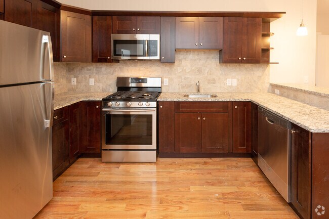 Cocina - 551 Centre St