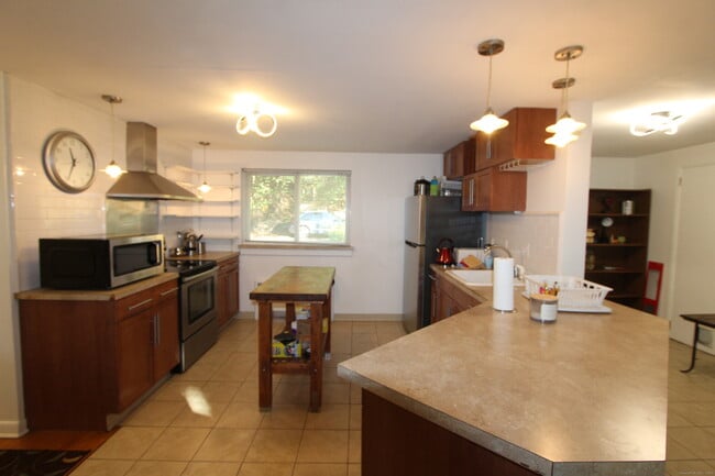 Photo - 422 S Main St