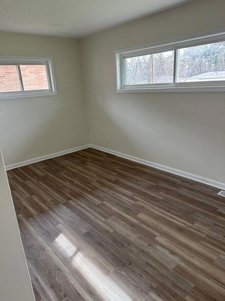 Photo - 5738 Pennsylvania St