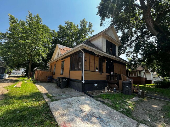 Photo - 809 Grant St