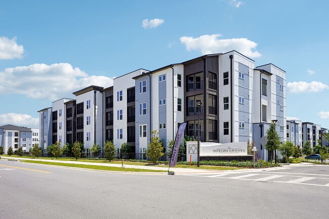 1-web-or-mls-4555 Grv Spgs Cir-Unit 107-S1605-001
