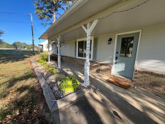 Photo - New Listing!