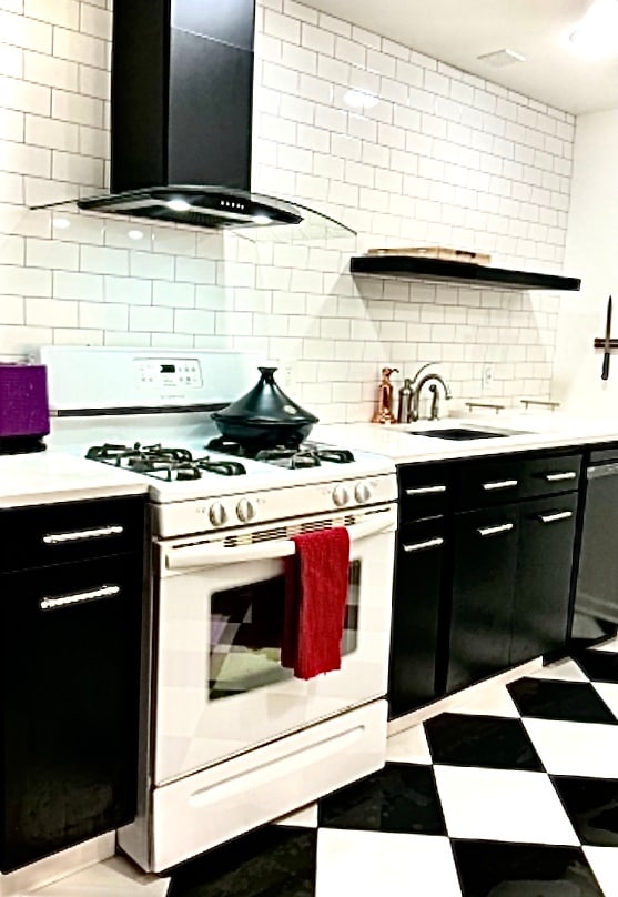 Photo - 45 Elm St Unit Garden level