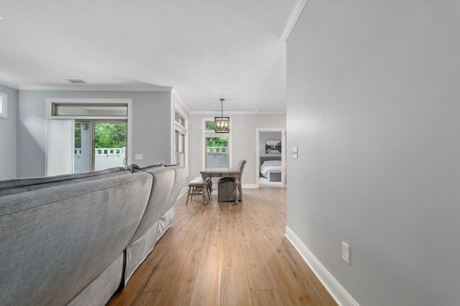 Photo - 243 Parkgate Ct