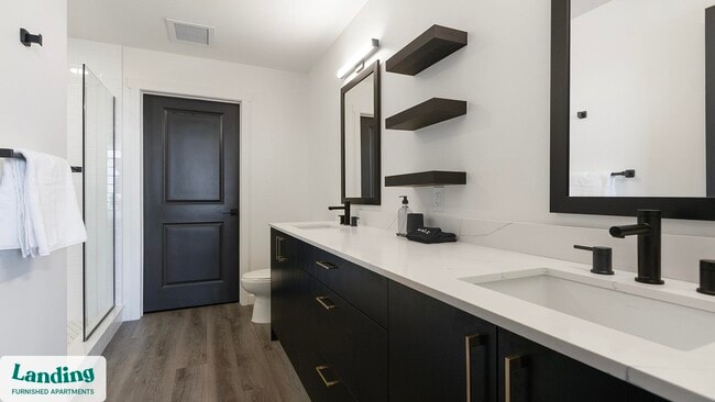 Photo - 221 Main St N Unit 1605