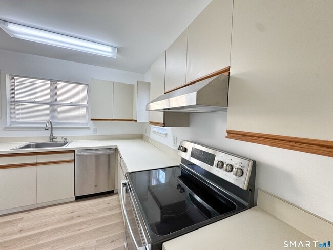 Photo - 57 Cedar St Unit A3