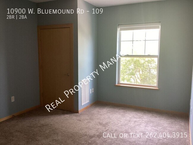 Photo - 10900 W Bluemound Rd
