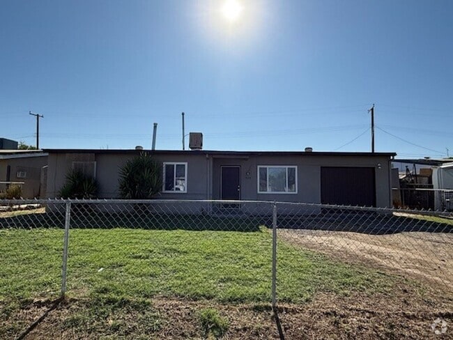 Building Photo - Coming Soon! Rental