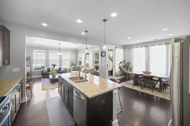 Photo - Room in House on Double Oaks Rd