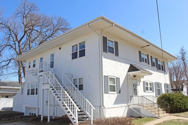 Photo - All Utilites and Fully Furnished 2 Bedroom! Unit 600 E 21st St. #4 (F)