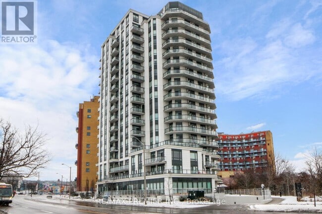 Photo - 840 Queens Plate Dr Unit 610
