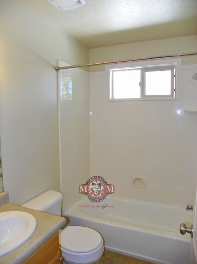 Photo - 3 Bed 2 Bath Home in a Quiet Herriman Neighborhood.