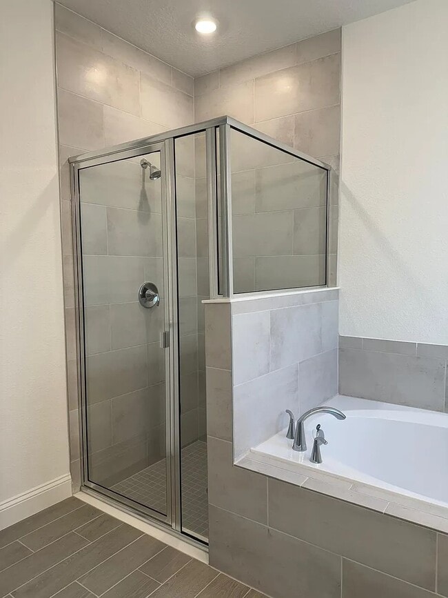 Photo - 298 Seaforth Dr