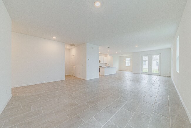 Photo - 2354 Lancashire St House