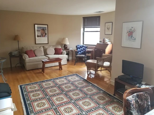 Photo - 90 Gainsborough St Unit 403