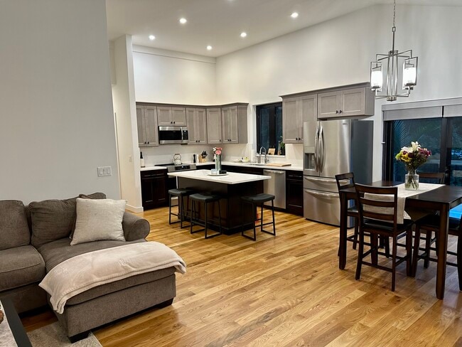 Photo - 132 Lapp Rd
