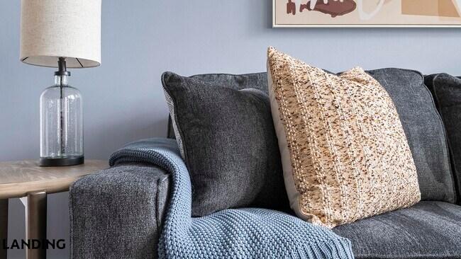 Photo - 5209 Craftsman Dr Unidad 100-310