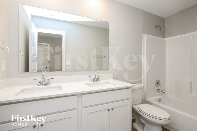 Photo - 2335 S Carlota Dr