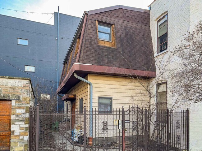 Photo - 2857 W Shakespeare Ave Unit J05P
