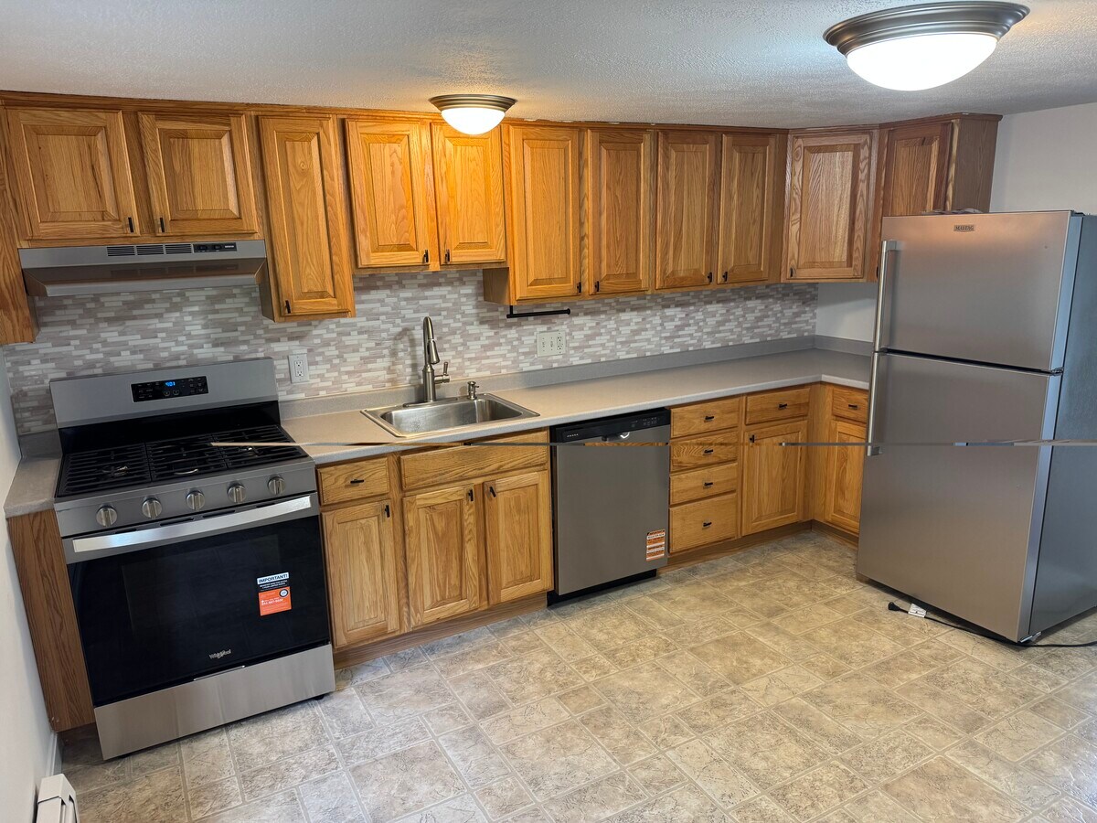 Photo - 18 Myles Standish Dr Unit Bradford Village Condo