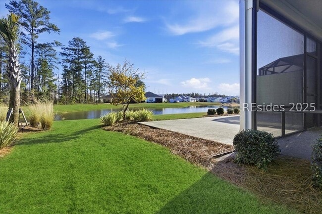 Building Photo - 155 Weekend Ave