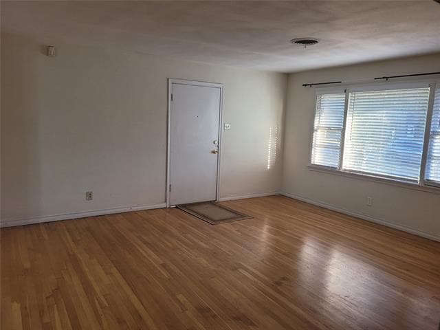 Photo - 2953 Primrose Ln